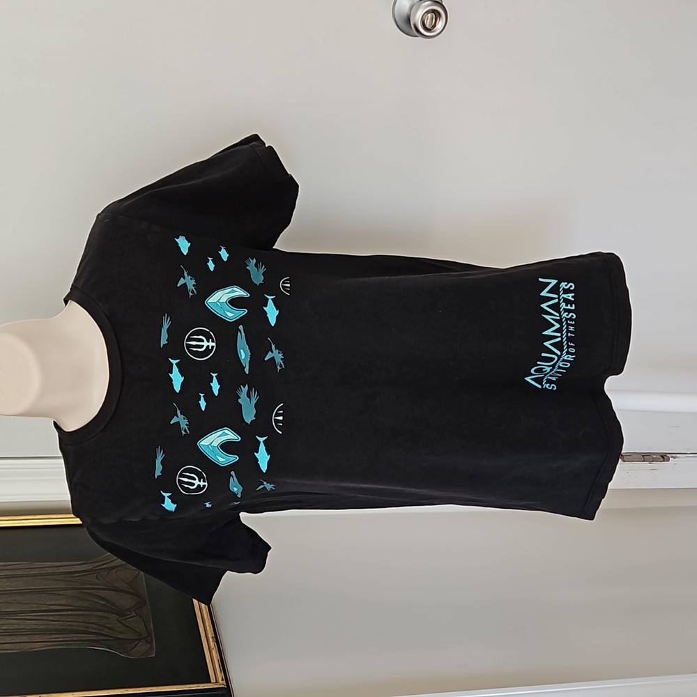 Aquaman Savior of the Seas Shirt Size XL